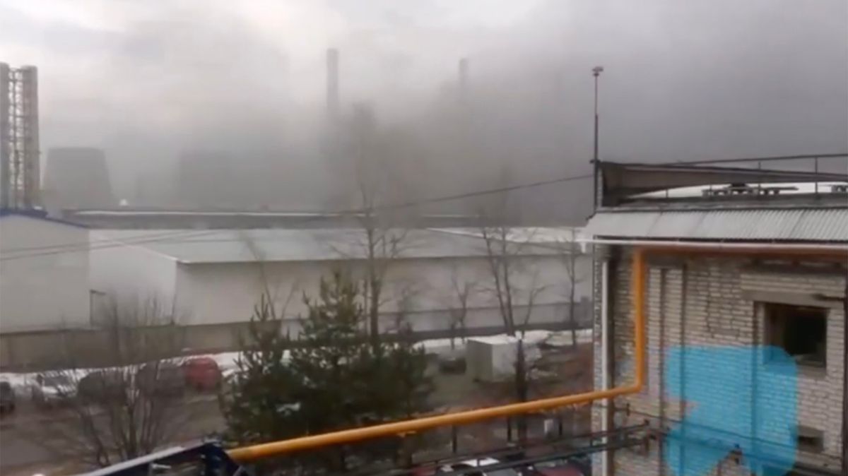 Video: Následky požáru ruské továrny na motory využívané armádou